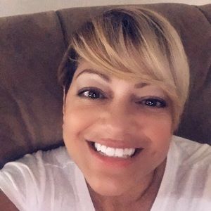 Meet your Posher, Annette